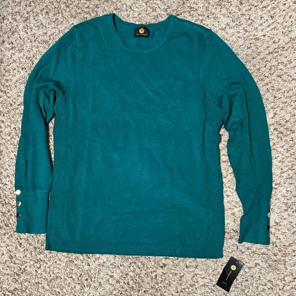 Button Cuff Pullover Crew Neck Sweater in Highland Green Petite Large NWT - Picture 1 of 5